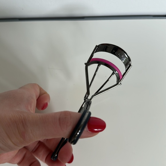 Sephora Eyelash Curler - Picture 3 of 3